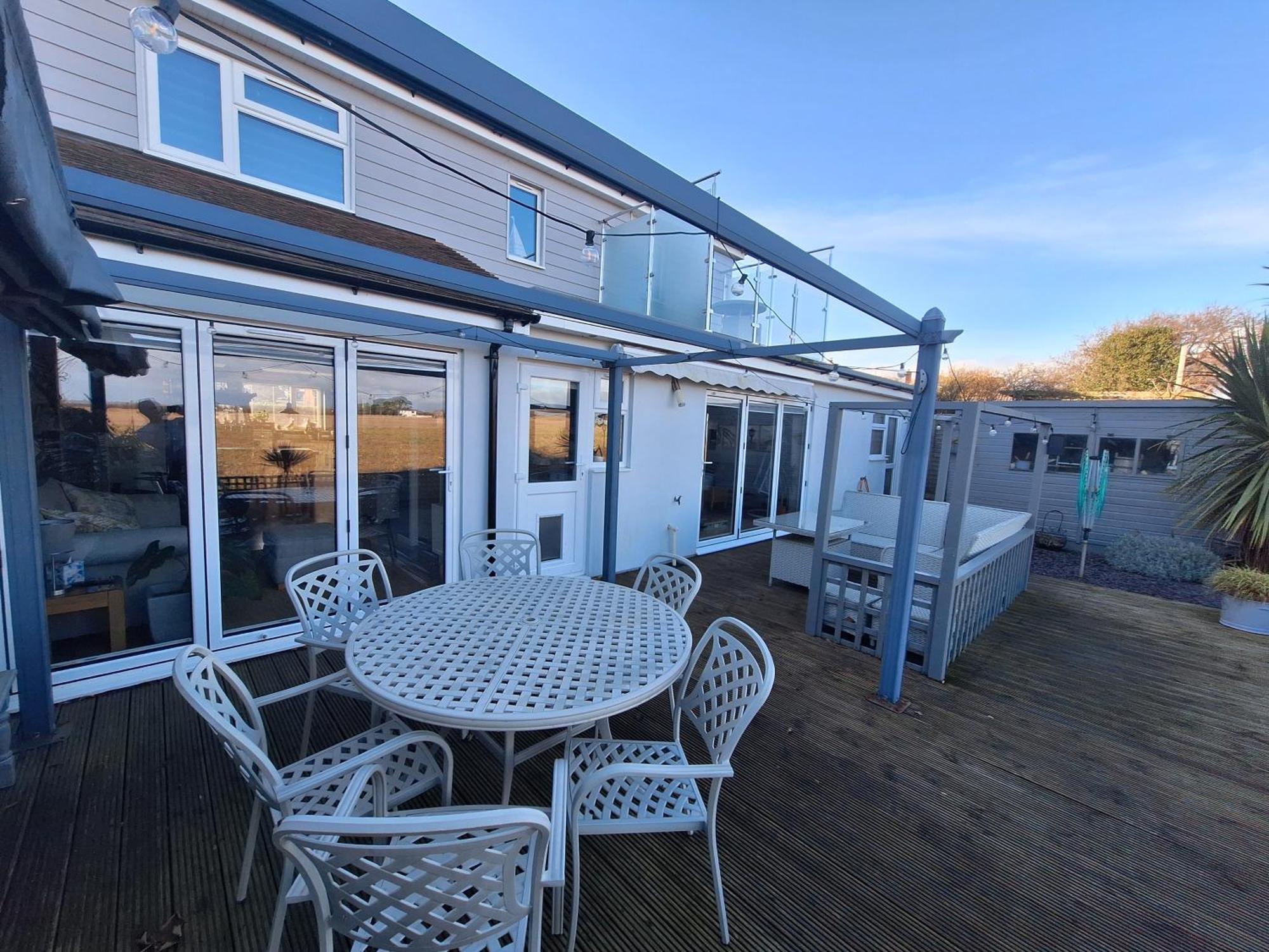 By The Sea, Home From Home Sleeps 6 Milford on Sea Exteriör bild