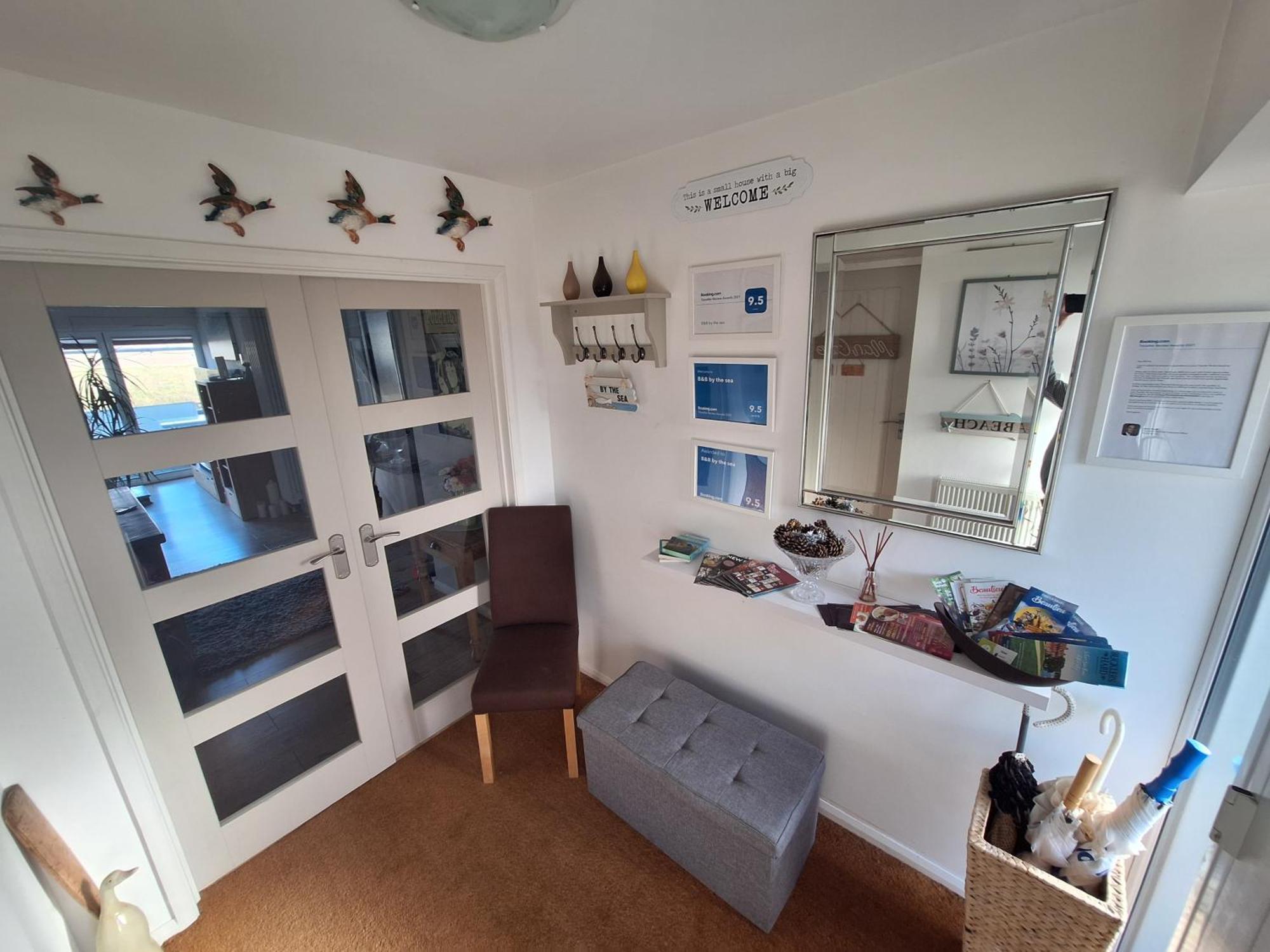 By The Sea, Home From Home Sleeps 6 Milford on Sea Exteriör bild
